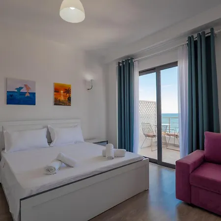 ホテル El Mare Sarandë