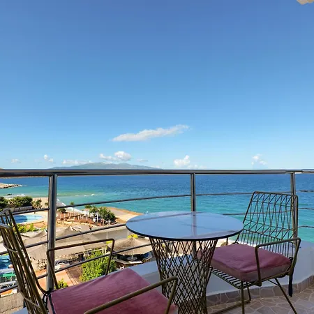 ホテル El Mare 3*